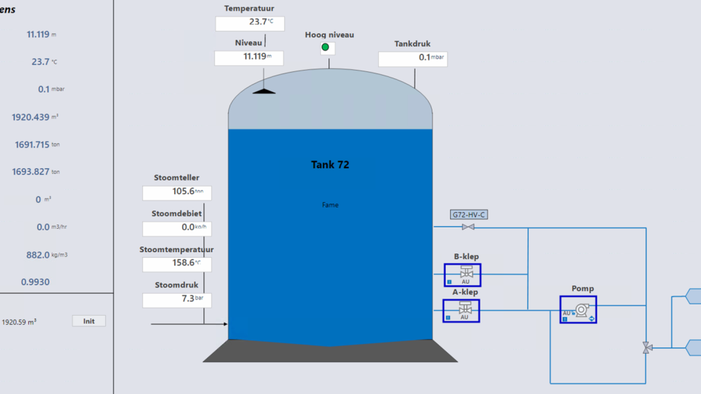 Diagram van tank 72 met gegevens over temperatuur, niveau, druk en stoomparameters, inclusief een visuele weergave van bijbehorende kleppen en een pomp.